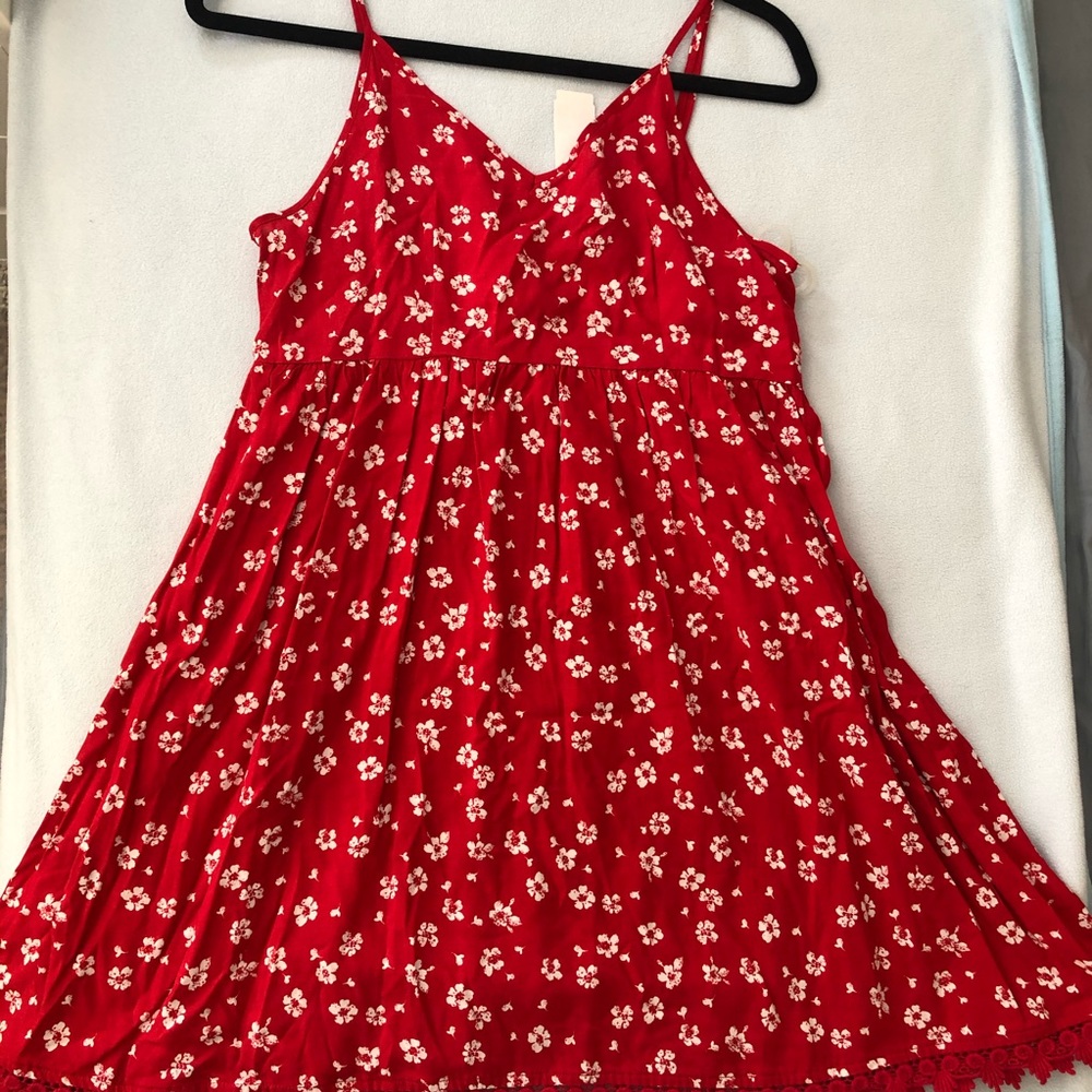 NWT Red flowy flower print dress